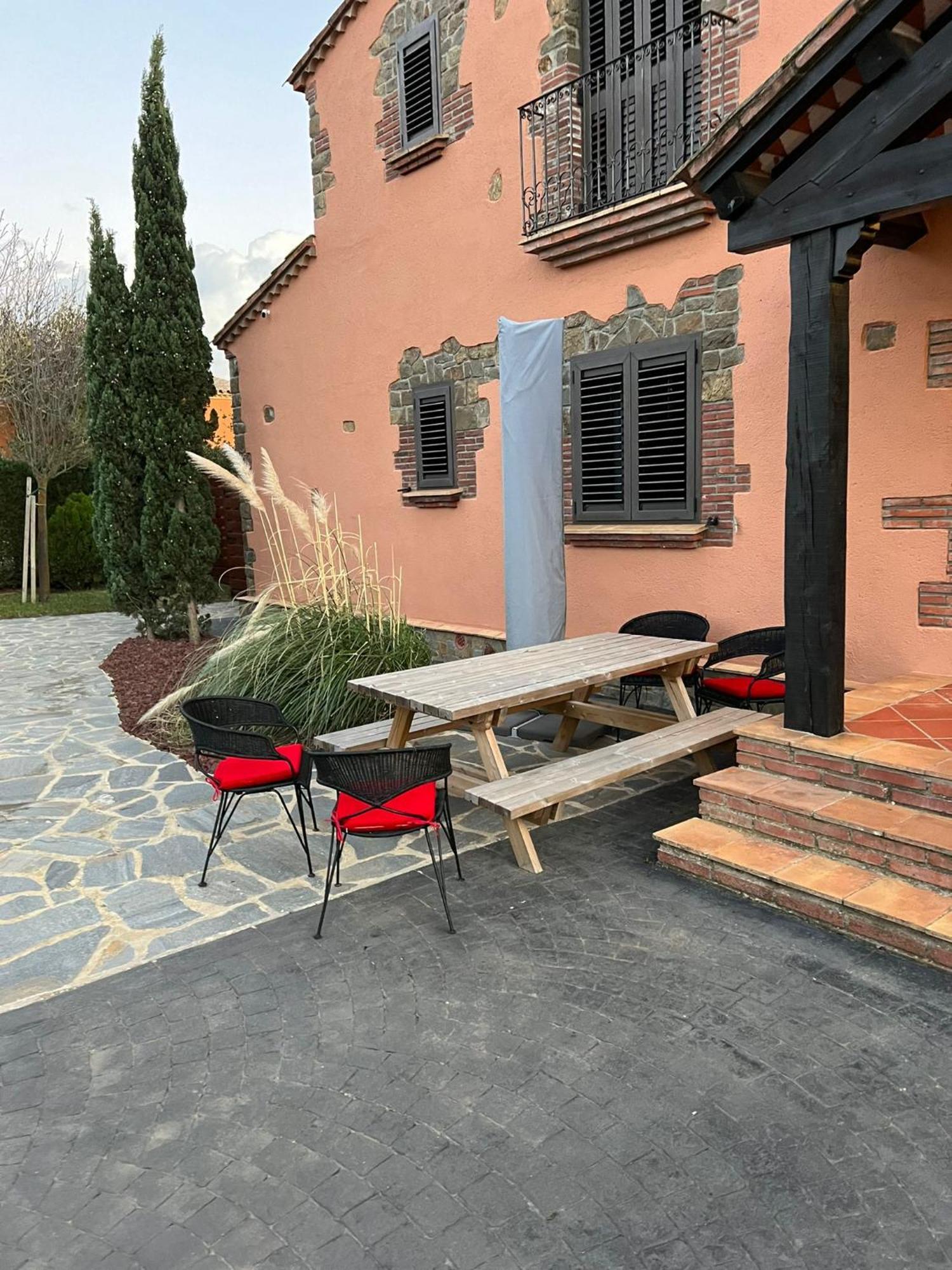 Villa Sol Peralada Golf Экстерьер фото